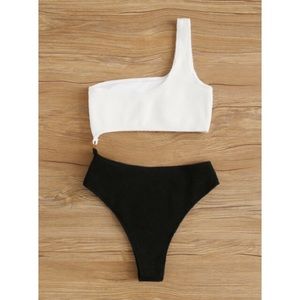 Rib Two Tone Cut-out One Piece Swimsuit